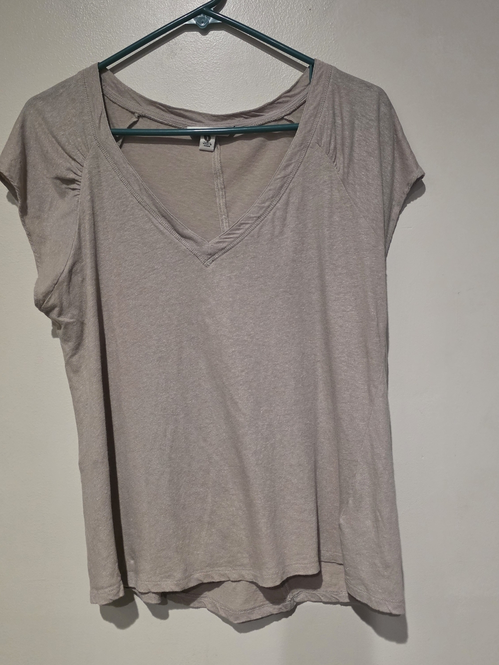 Banana Republic Women's Beige V-Neck Knit Short Sleeve T-Shirt M Linen Cotton